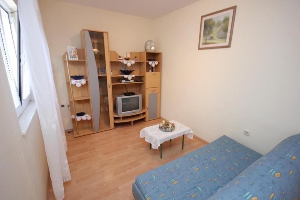 Apartments Zoki - Great Location Close To The Sea Vis Exterior photo